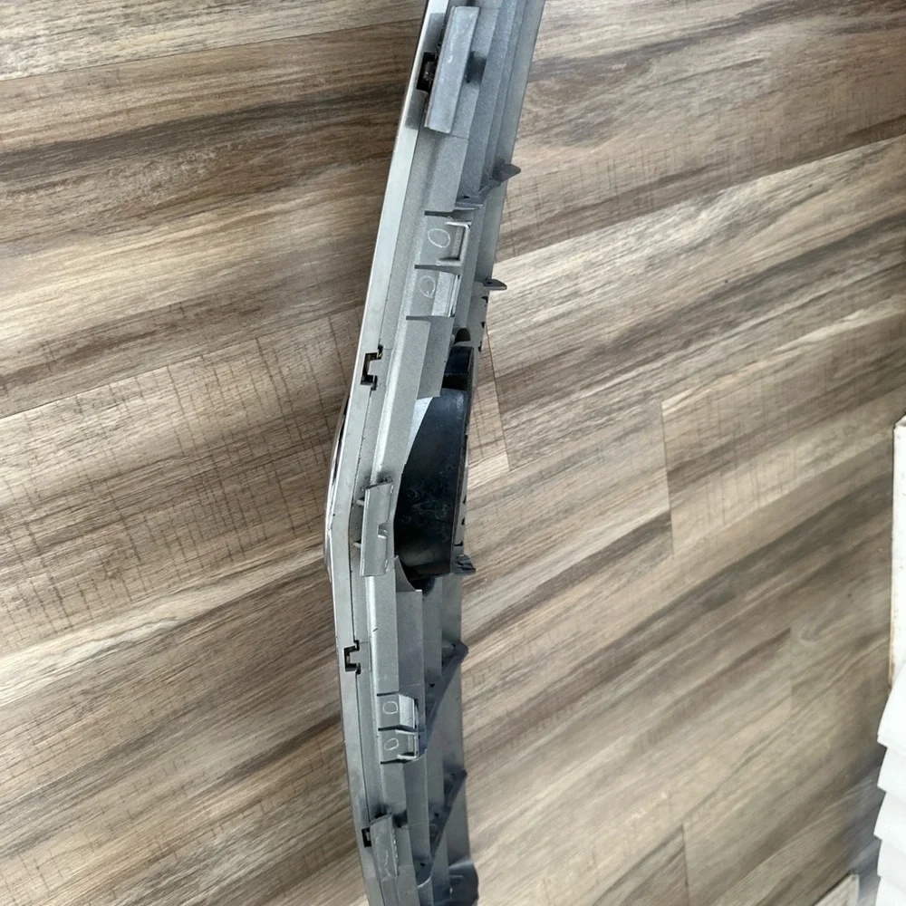 Mercedes-Benz Silver Front Grille with Emblem